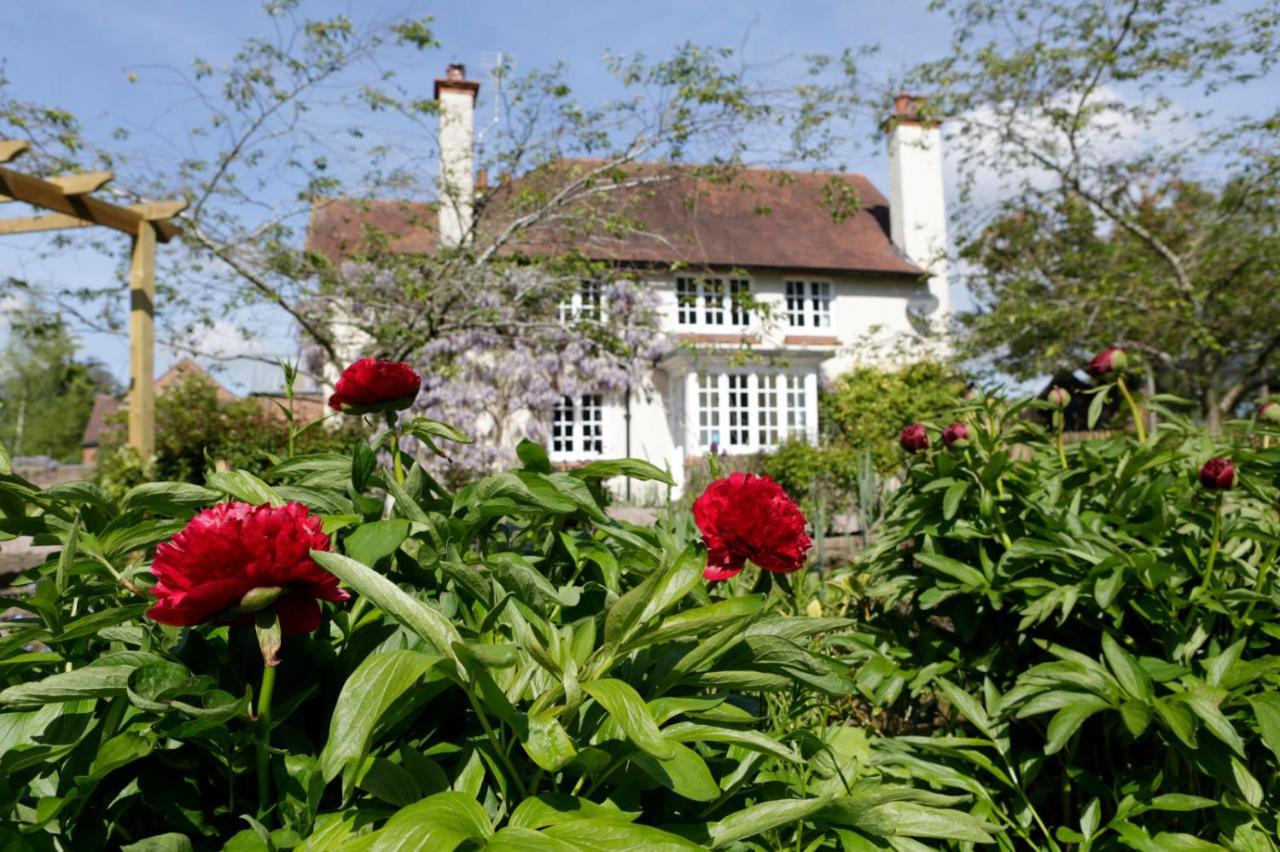 Church Farm Near Telford And Ironbridge Couette-café 4*